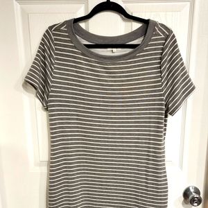 NWOT Tshirt dress with POCKETS!!